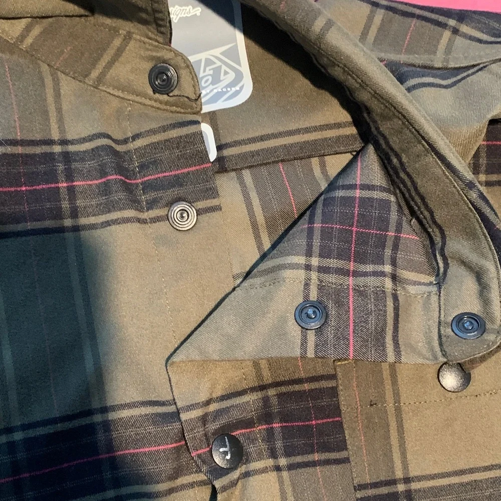 TLD Olive Plaid Grind Flannel EUC - Picture 3 of 5